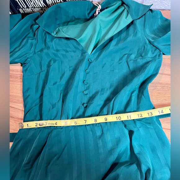 ✨Modcloth✨ NWT Classy Announcement A-Line Dress Size 2 XS-Small Emerald Green - Picture 17 of 17